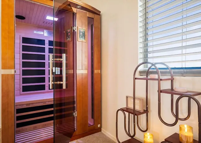 Sunlit Sandscape Private Sauna Heated Pool Hot Tub Hosted By Relaxtay